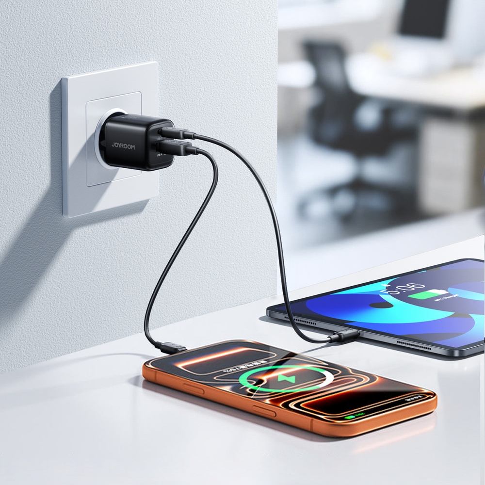 Joyroom JR-TG7 33W USB-A + USB-C Wandladeger&auml;t mit 30W Lightning Kabel 1m - Schwarz