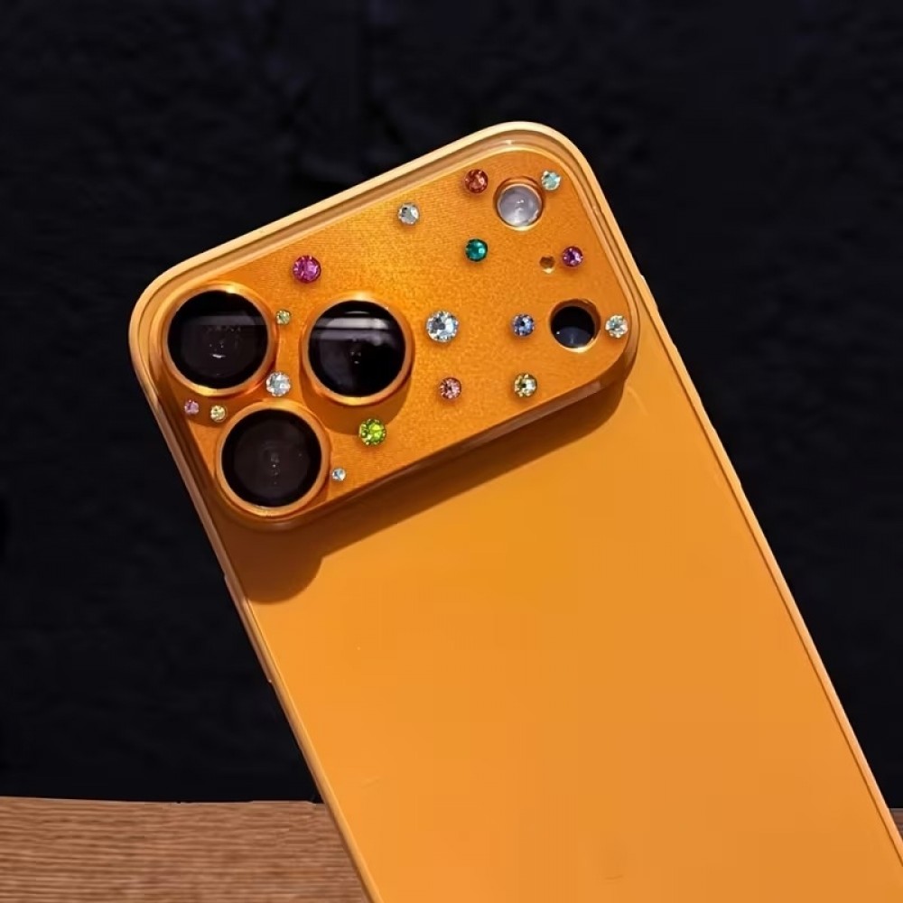 Luxuriöser 3D Kamera-Schutz für mit Strass und gehärtetem Metall-Glas-Rückseite - Silber - iPhone 17 Pro Max