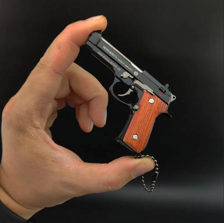 Mode Miniatur Revolver Pistole Waffe Klassische Modell Schlüsselanhänger Mini-Pistole